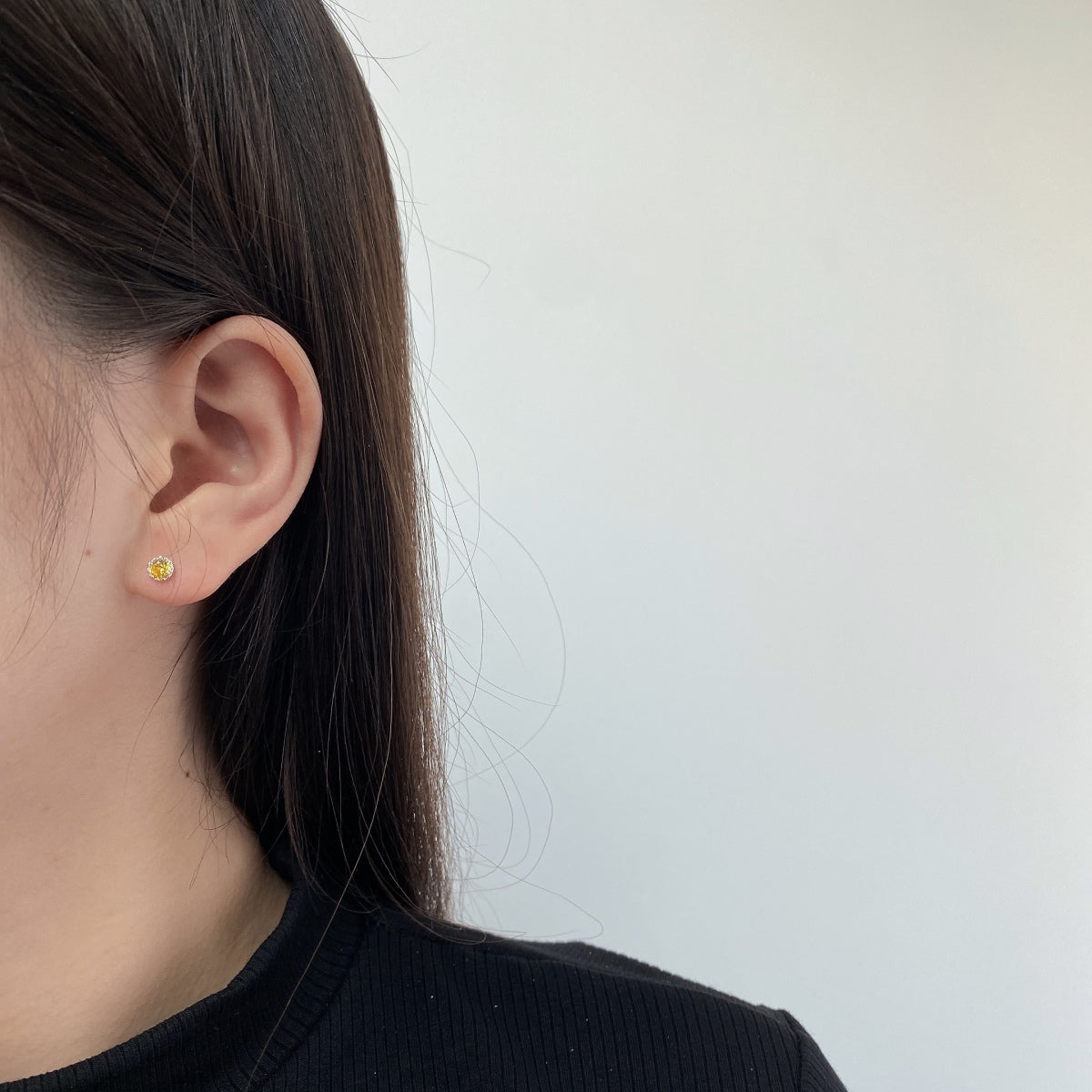 [Joyas Regalia] Pendientes redondos de colores brillantes