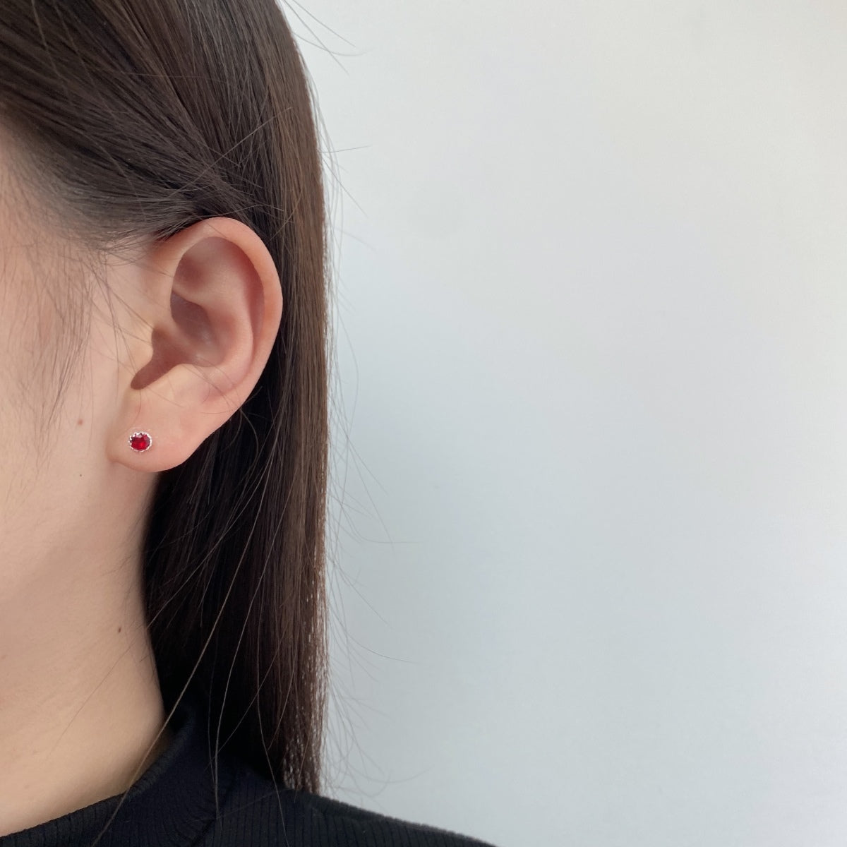 [Joyas Regalia] Pendientes redondos de colores brillantes