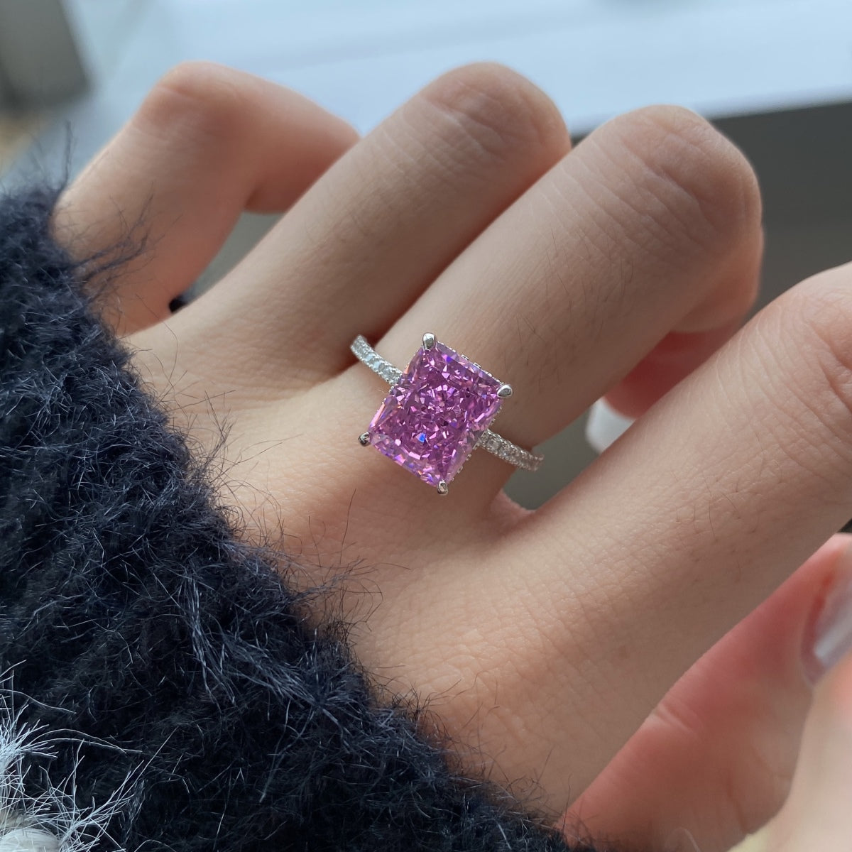 [Regalia jewelry]4.0 Carat Luxurious Engagement Ring