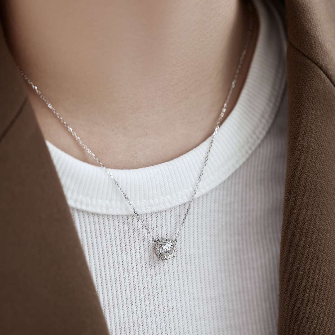 [Bijoux Regalia] Collier luxueux à taille ronde
