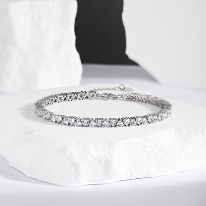 [Joyas Regalia] Pulsera romántica deslumbrante con forma de corazón para enamorados