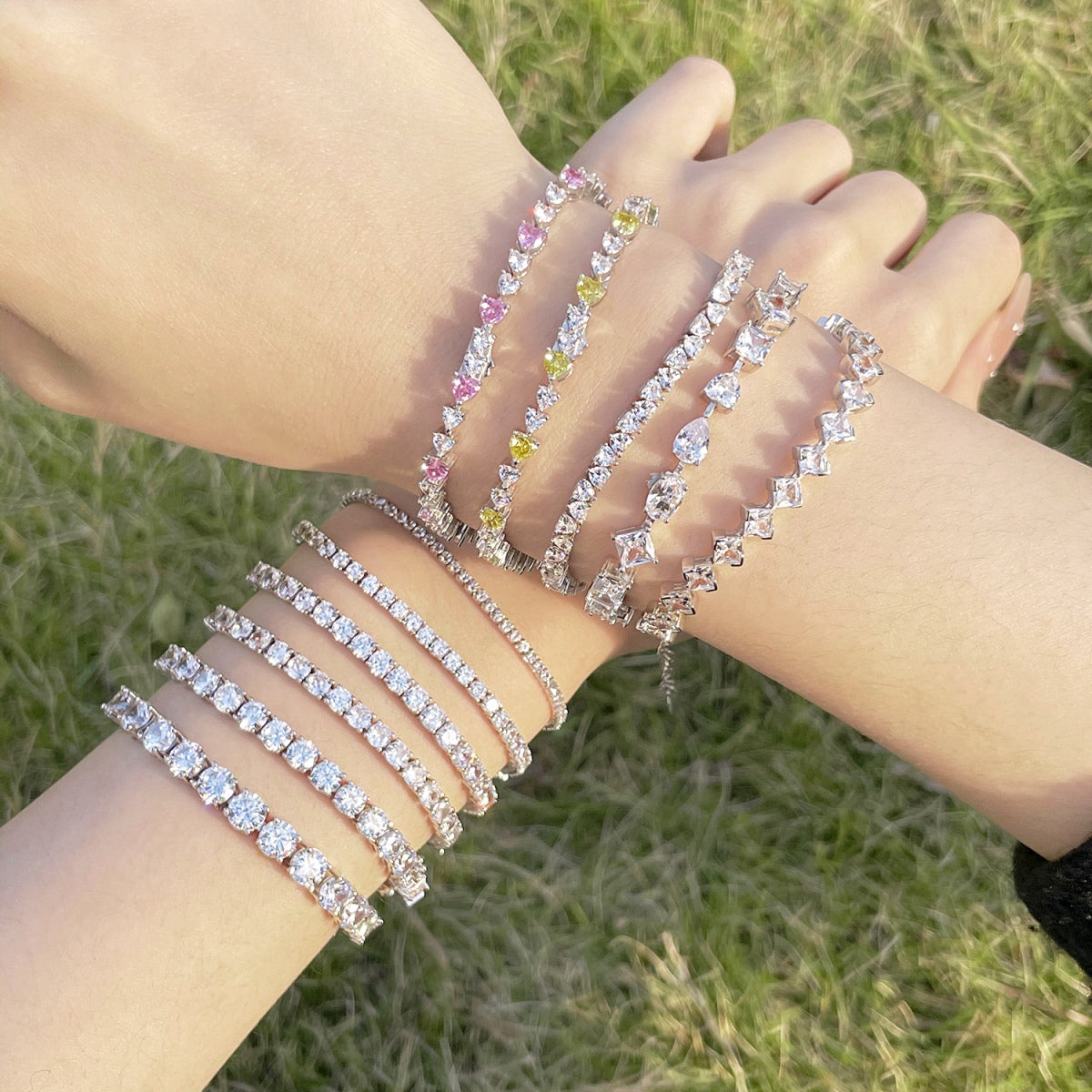 [Regalia jewelry]Luxurious Ornate Round Cut Tennis Bracelet