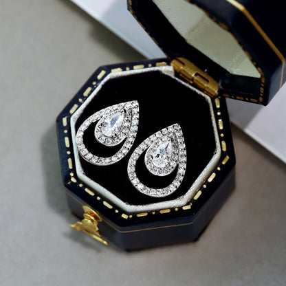 [Joyas Regalia] Pendientes diarios brillantes y delicados con forma de gota de agua