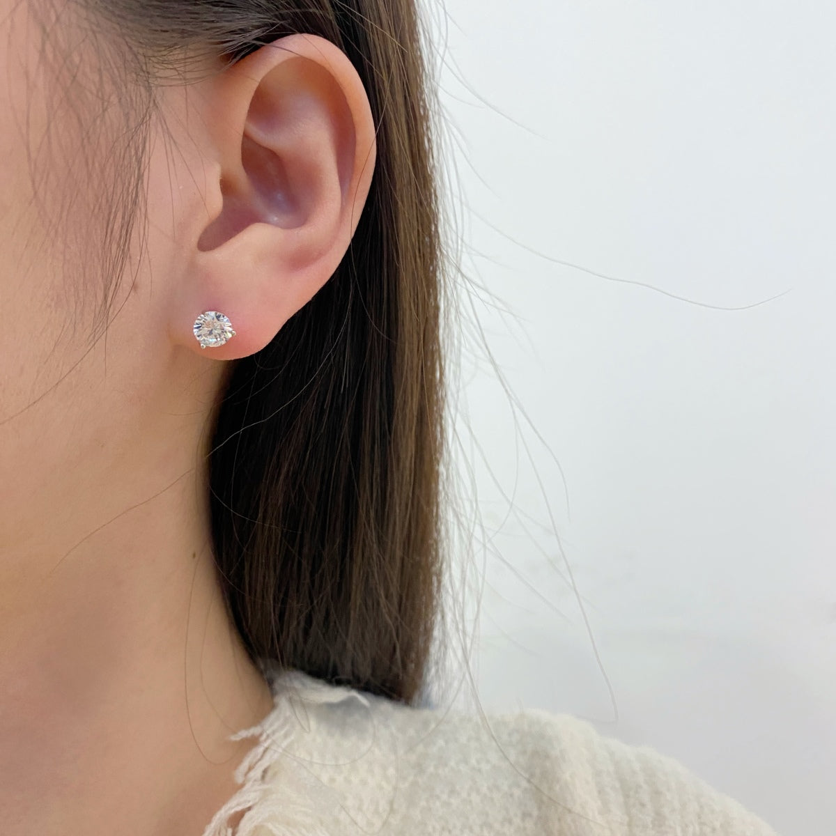 [Joyas Regalia] Pendientes redondos delicados