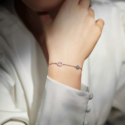 [Joyas Regalia] Collar con forma de Gost y forma redonda