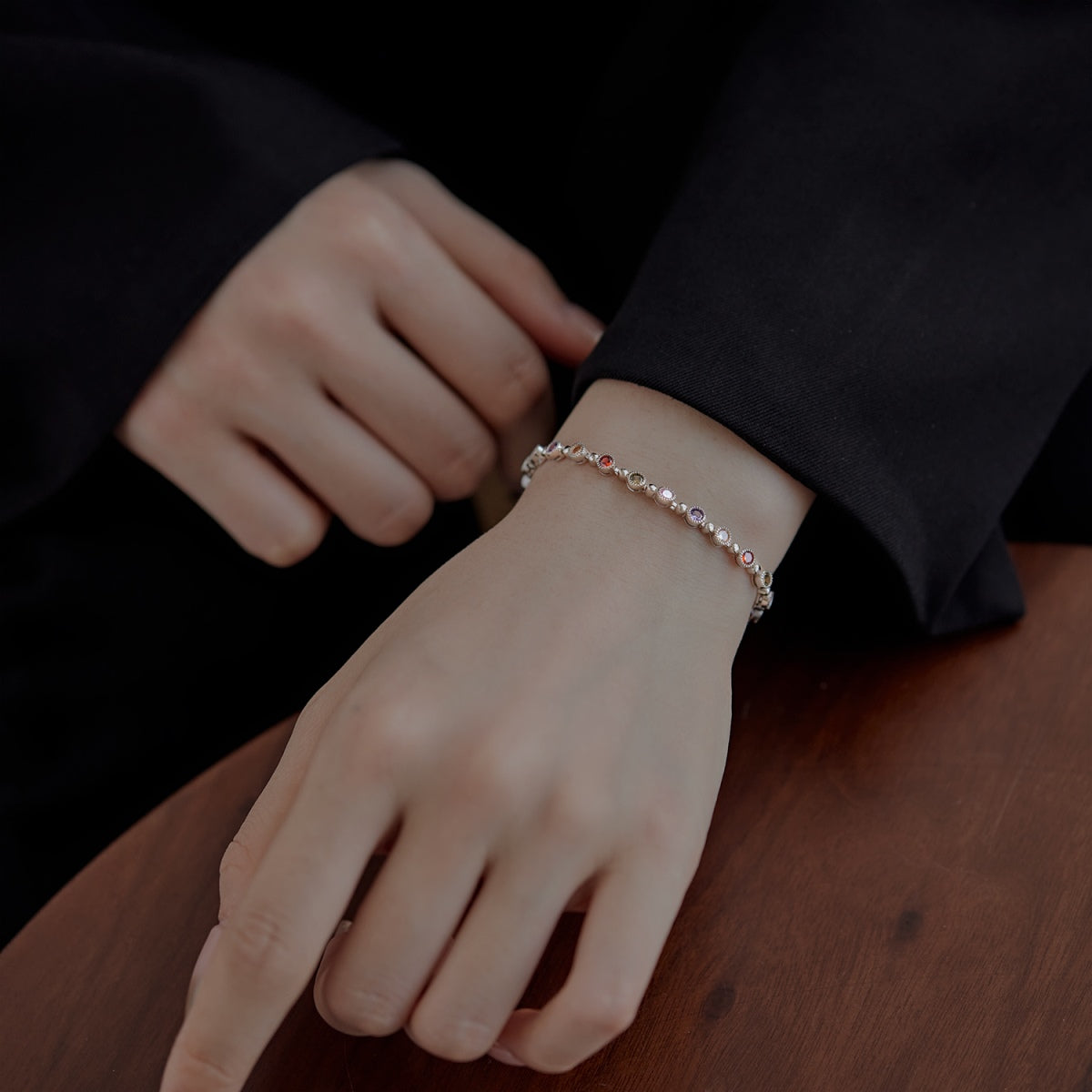 [Joyas Regalia] Pulsera de fiesta con corte redondo exquisito y brillante