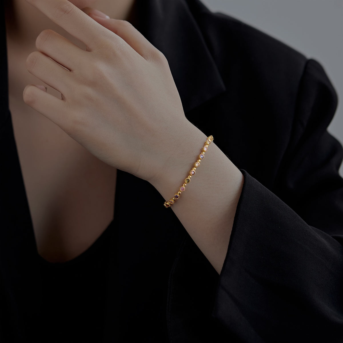 [Joyas Regalia] Pulsera de fiesta con corte redondo exquisito y brillante