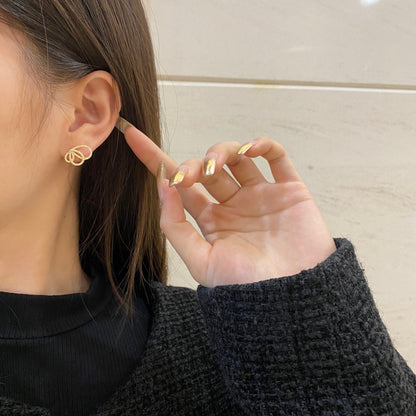 [Joyas Regalia] Exquisitos pendientes con forma de mariposa