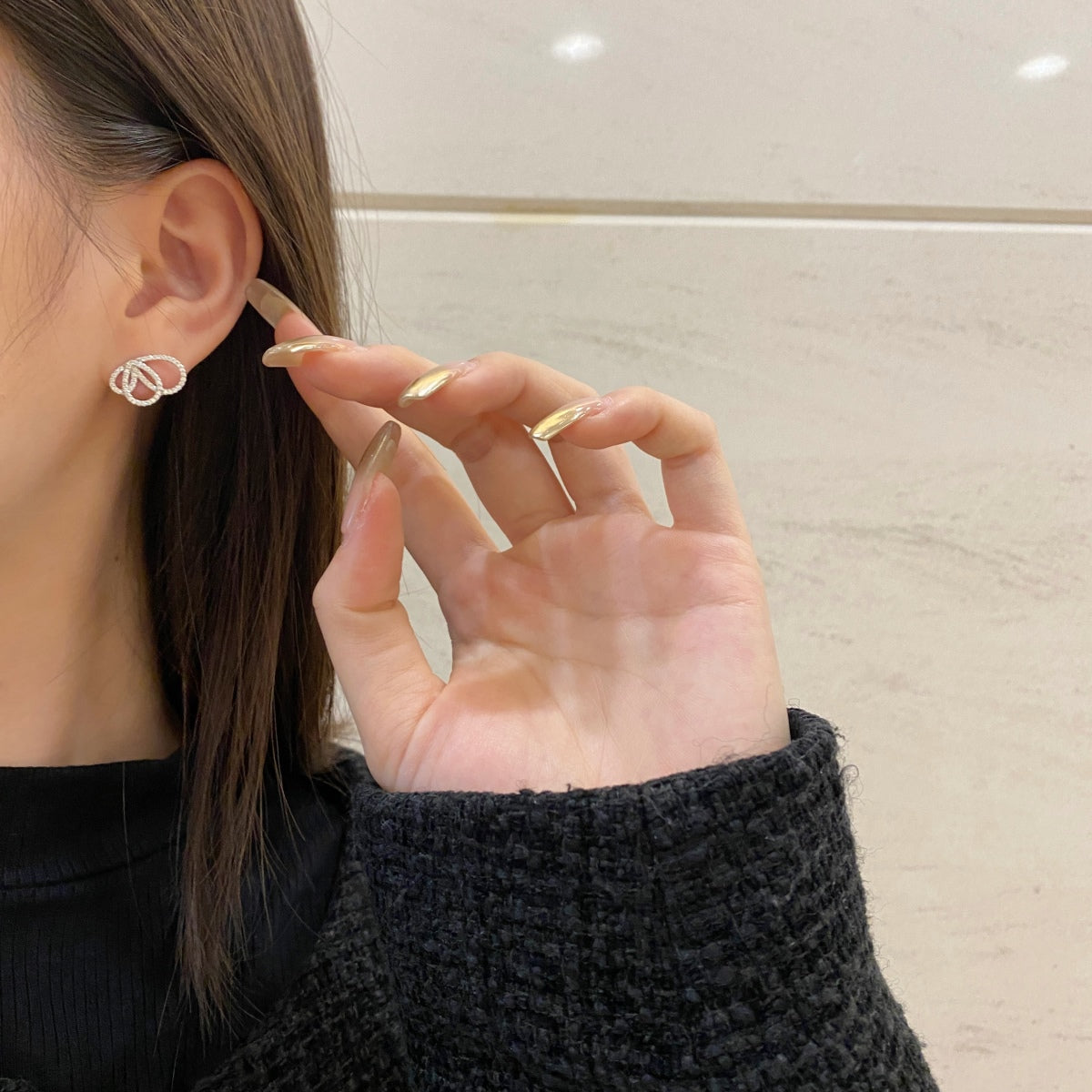 [Joyas Regalia] Exquisitos pendientes con forma de mariposa