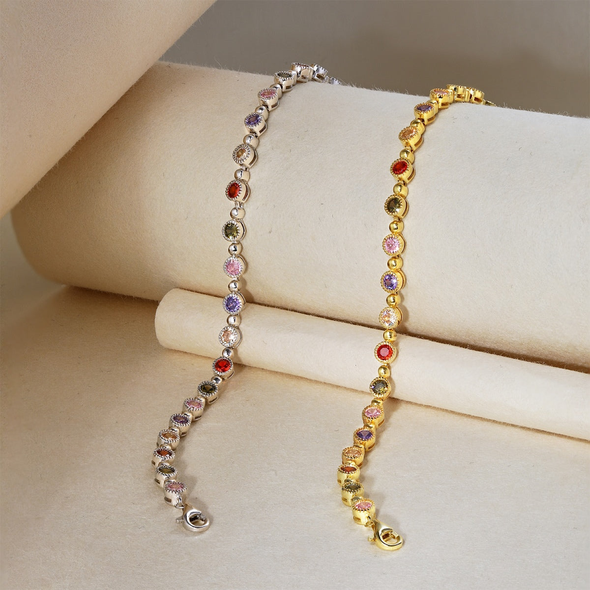 [Joyas Regalia] Pulsera de fiesta con corte redondo exquisito y brillante
