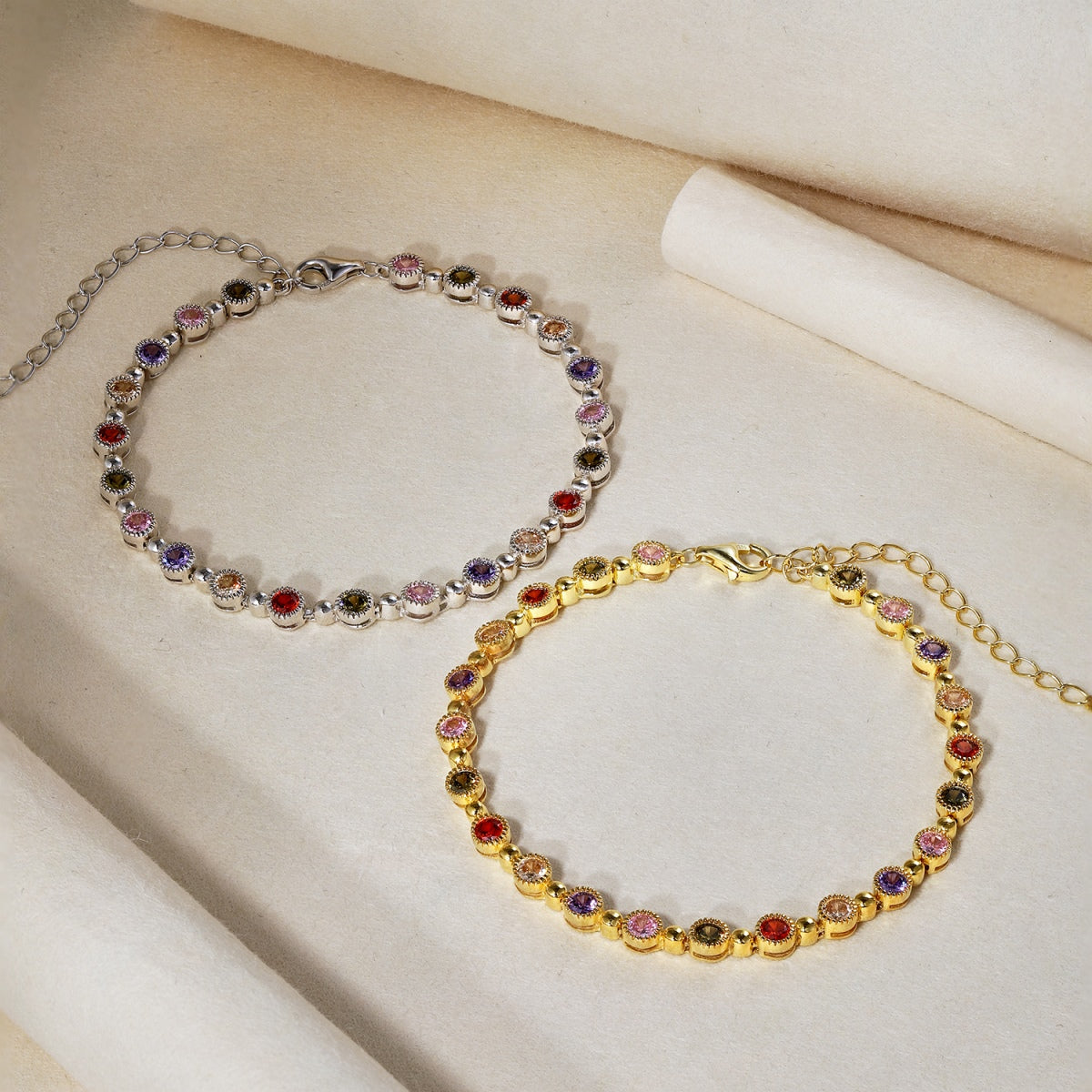 [Joyas Regalia] Pulsera de fiesta con corte redondo exquisito y brillante