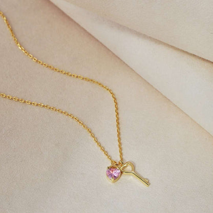 [Bijoux Regalia] Collier pendentif clé en forme de cœur unique