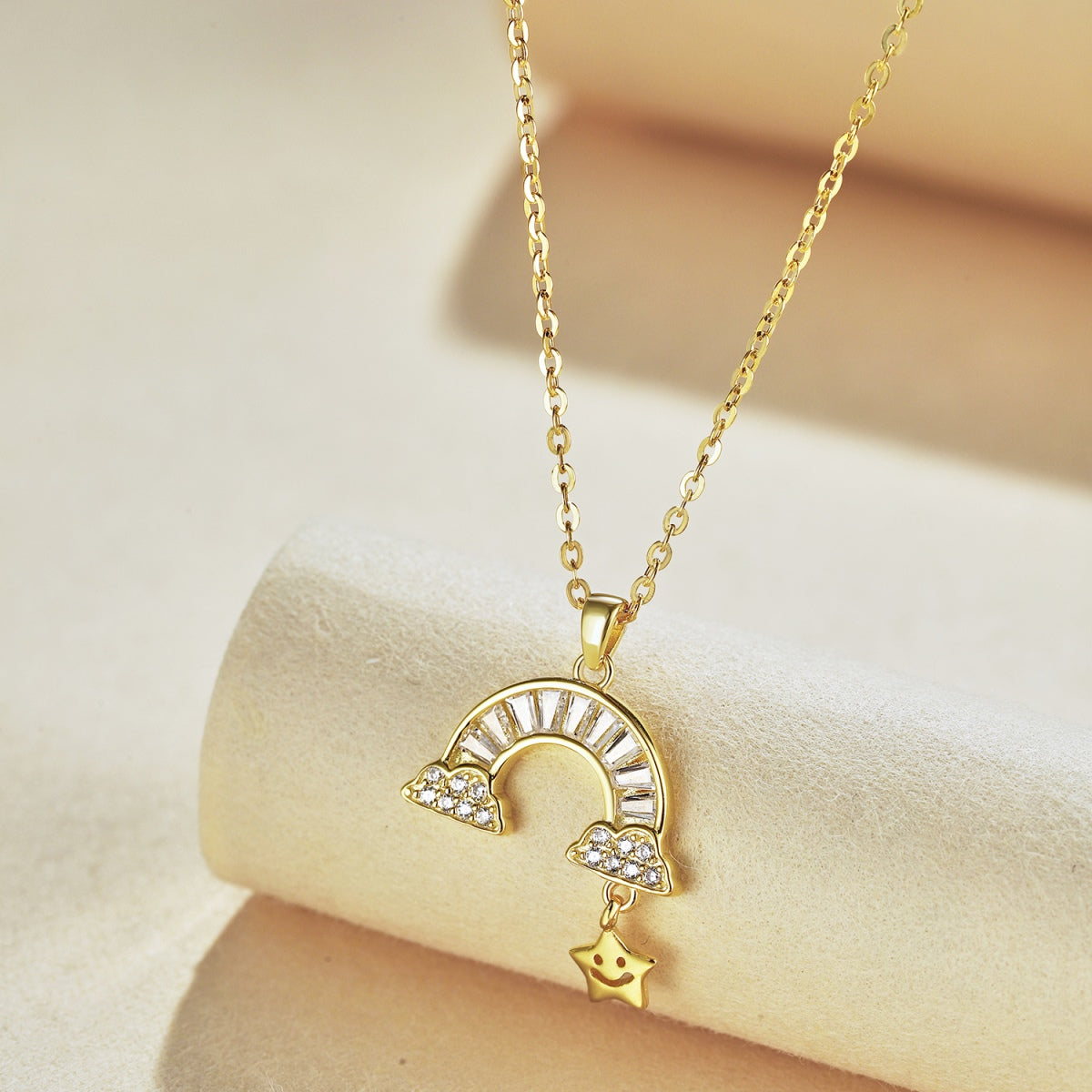 [Bijoux Regalia] Collier étoile arc-en-ciel unique