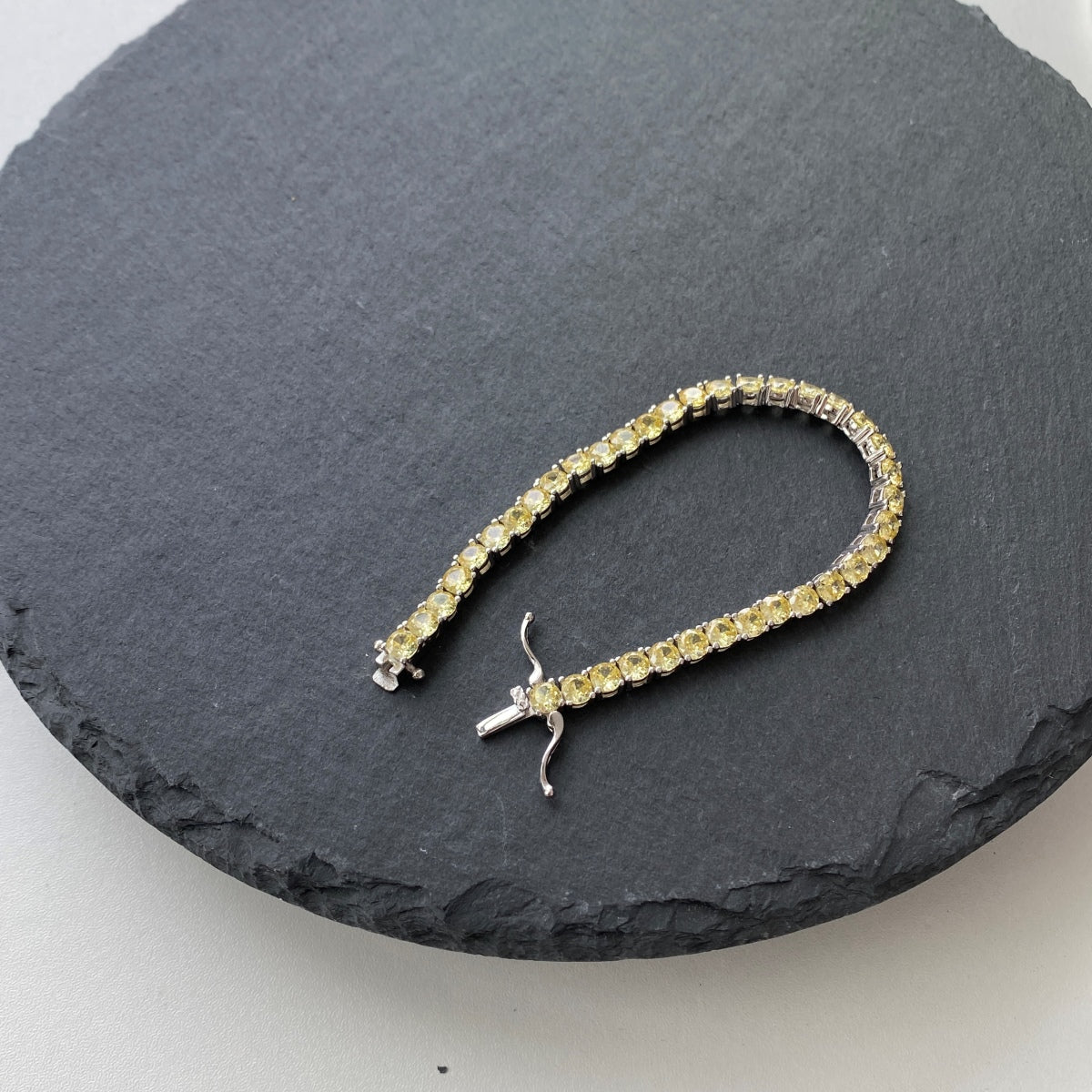 [Joyas Regalia] Pulsera de tenis con corte redondo deslumbrante y ornamentada