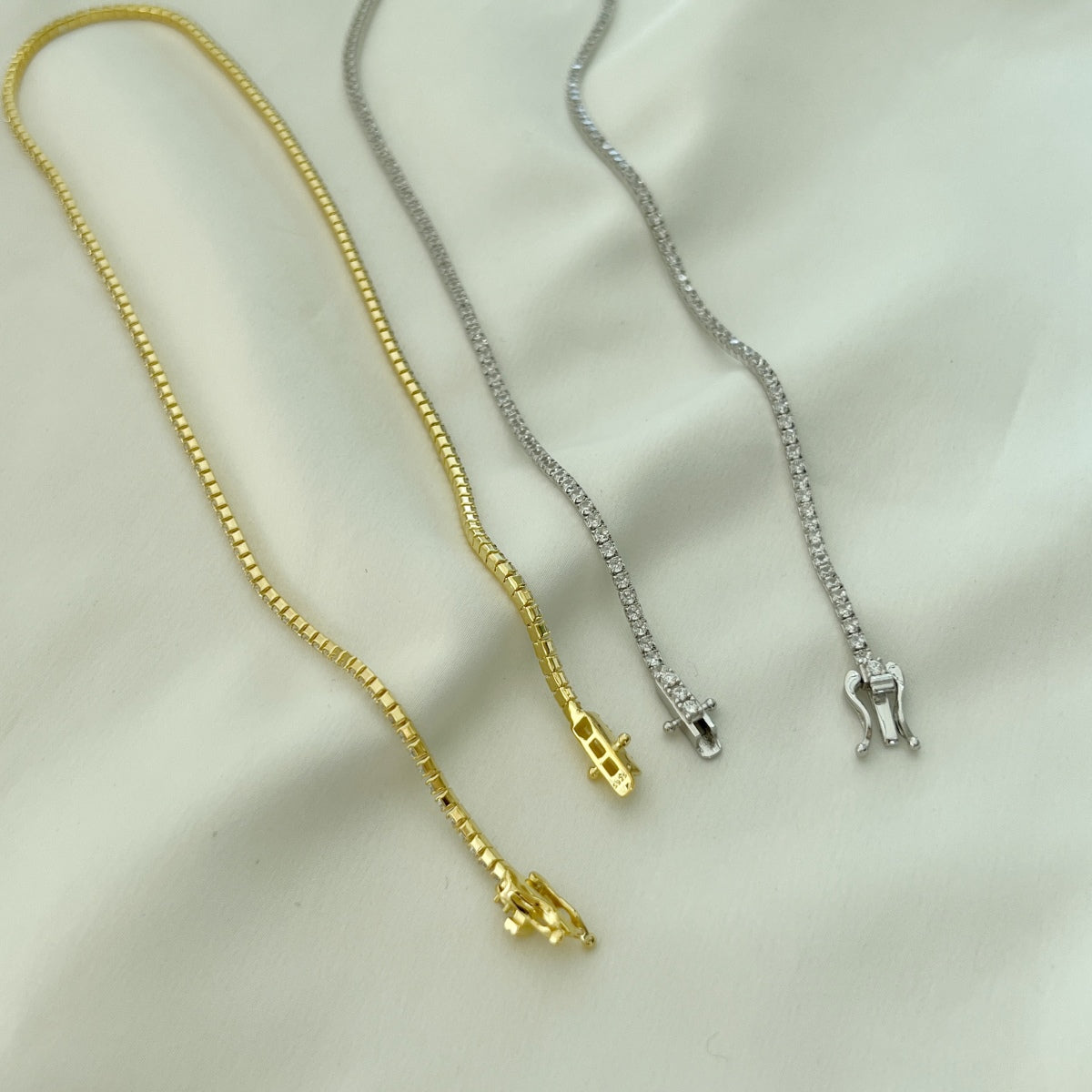 [Bijoux Regalia] Collier tennis délicat de forme ronde