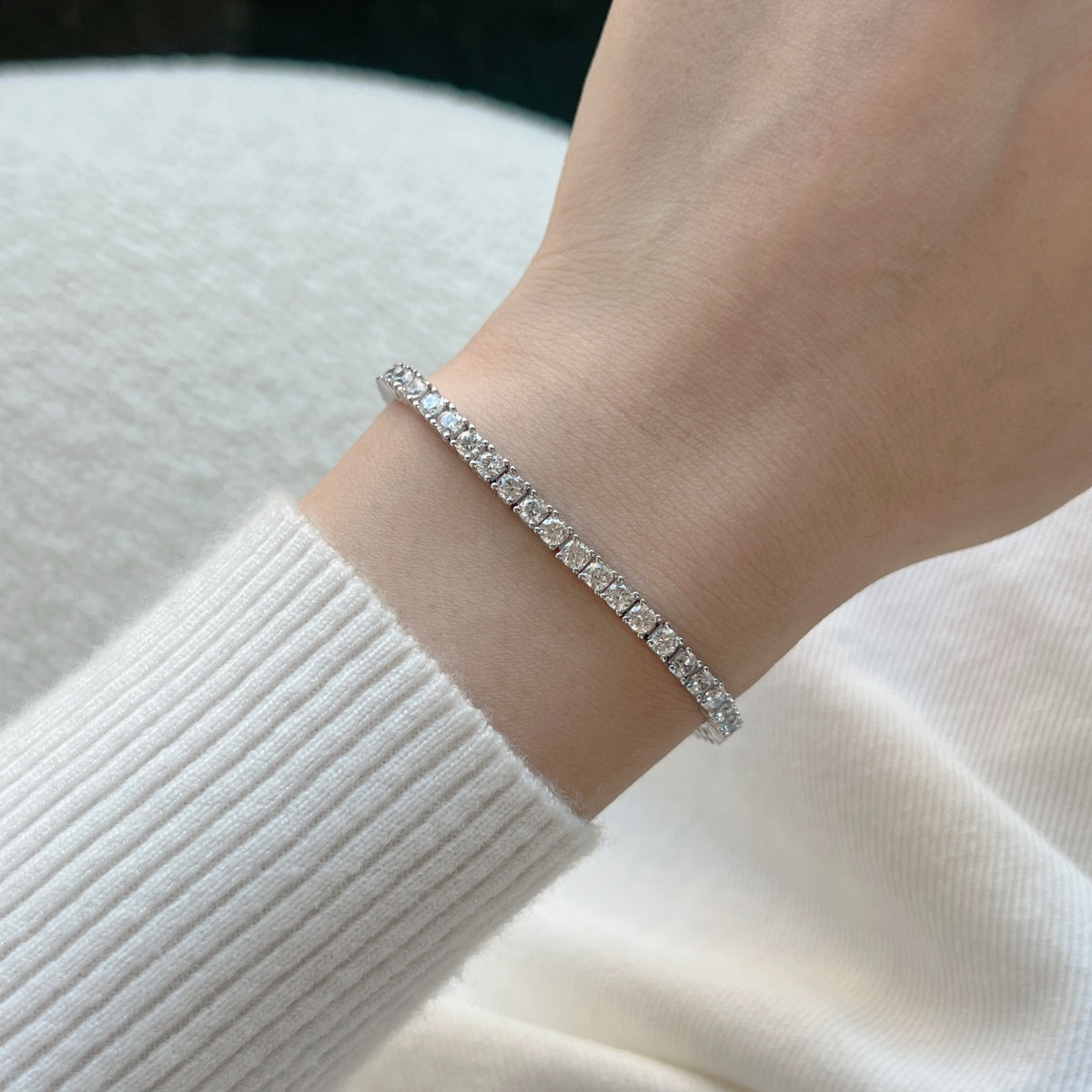 [Joyas Regalia] Delicada y encantadora pulsera de tenis de corte redondo