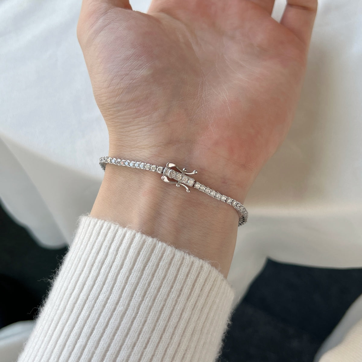 [Joyas Regalia] Pulsera diaria deslumbrante y exquisita con corte redondo