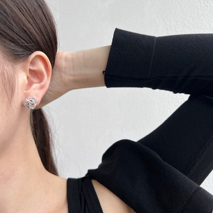 [Joyas Regalia] Exquisitos pendientes diarios con forma de flor