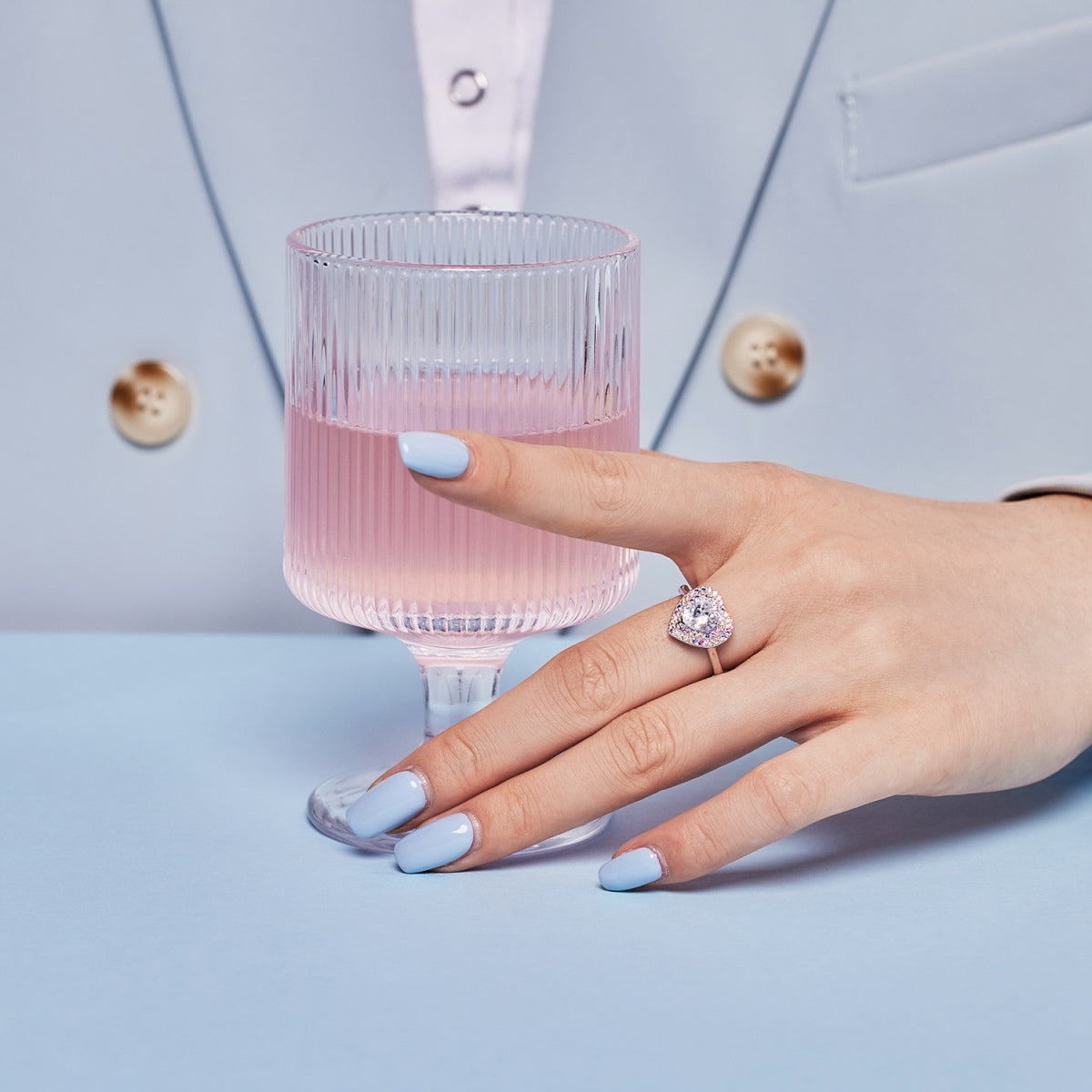 [Joyas Regalia] Anillo de bodas delicado y exuberante en forma de corazón