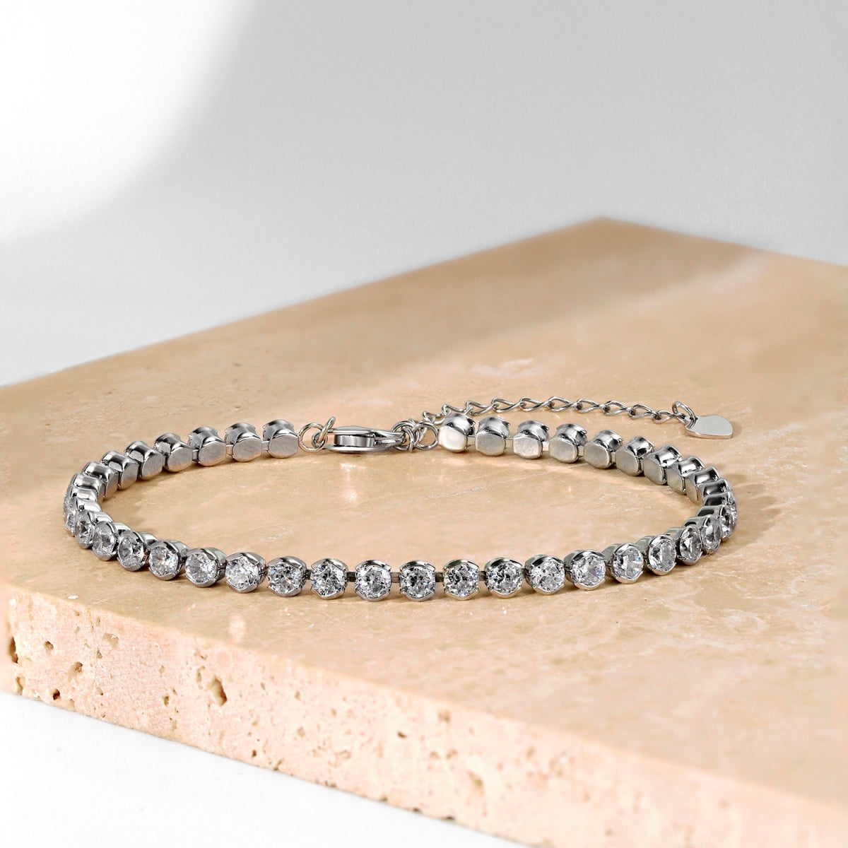 [Joyas Regalia] Pulsera diaria deslumbrante con corte redondo brillante