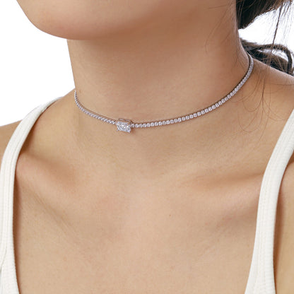 [Joyas Regalia] Collar de talla esmeralda ornamentada de 2,0 quilates