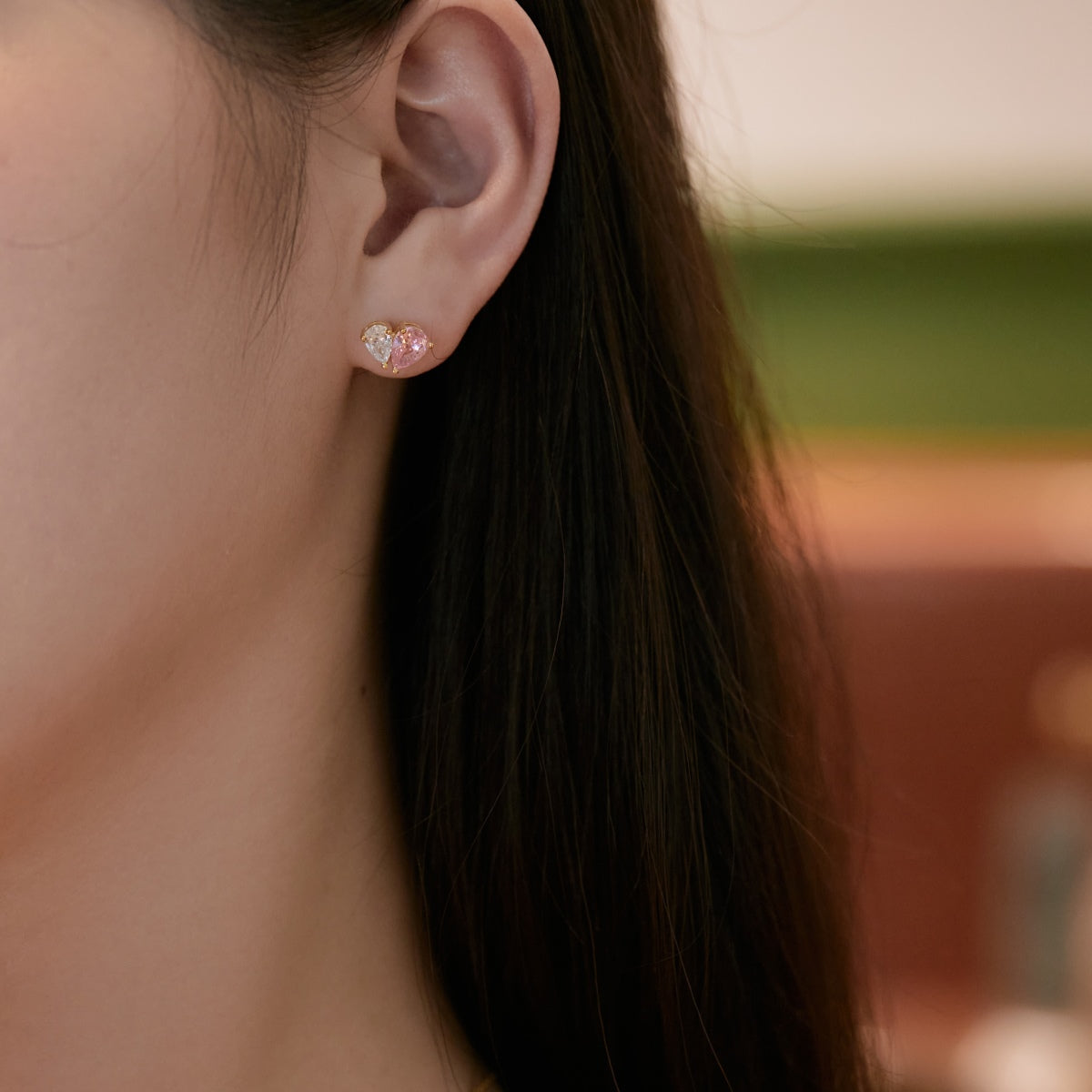 [Joyas Regalia] Pendientes deslumbrantes y elegantes con corte de corazón