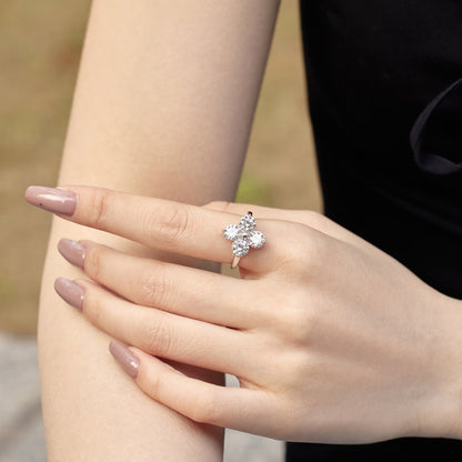 [Joyas Regalia] Anillo de trébol de cuatro hojas y estrella de ocho puntas