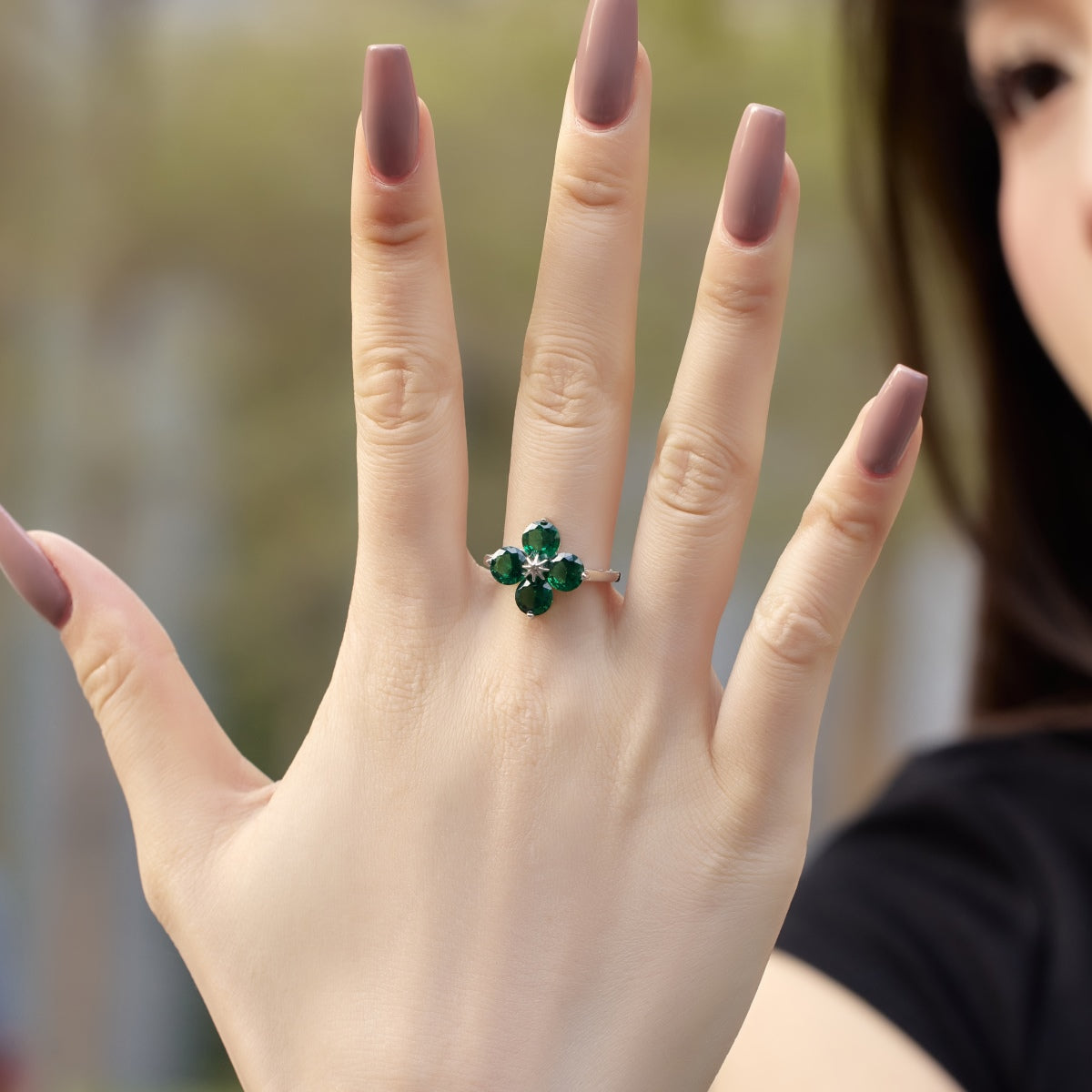 [Joyas Regalia] Anillo de trébol de cuatro hojas y estrella de ocho puntas