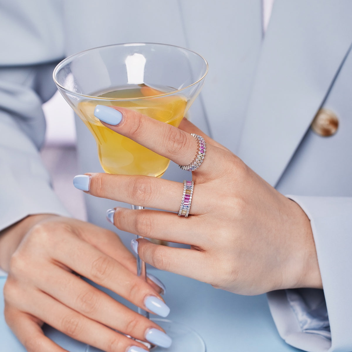 [Regalia jewelry]Splashy Ornate Emerald Cut Cocktail Ring