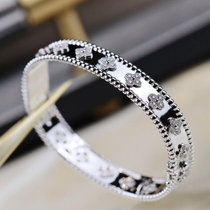 [Joyas Regalia]Pulsera de trébol con diamantes de 8 mm