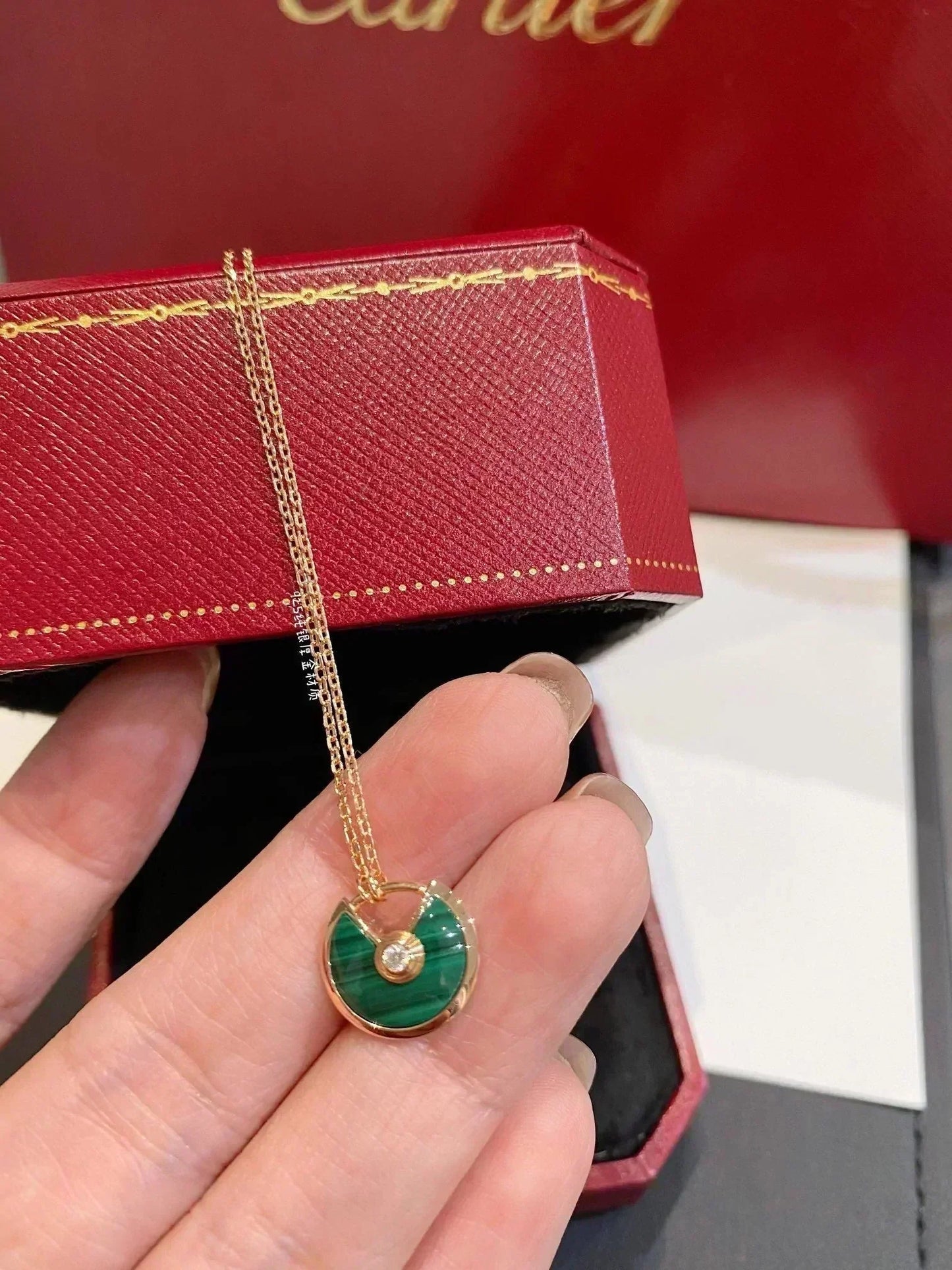 [Joyas Regalia] COLLAR AMULETTE DE MALAQUITA EN ORO ROSA