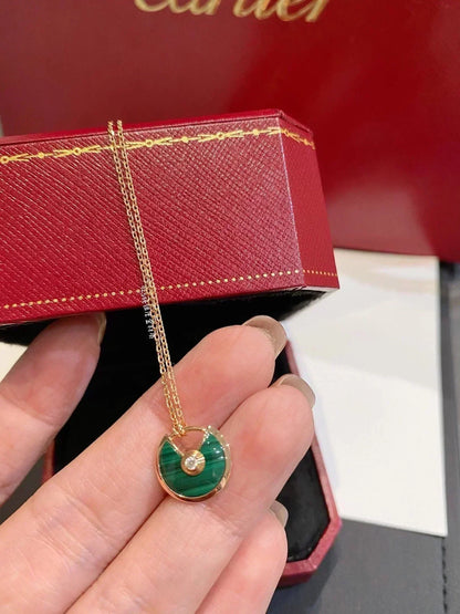 [Joyas Regalia] COLLAR AMULETTE DE MALAQUITA EN ORO ROSA