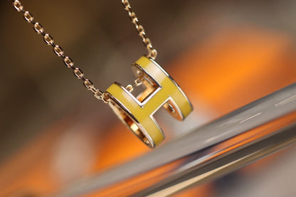 [Bijoux Regalia]POP H PÉDANT OR ROSE