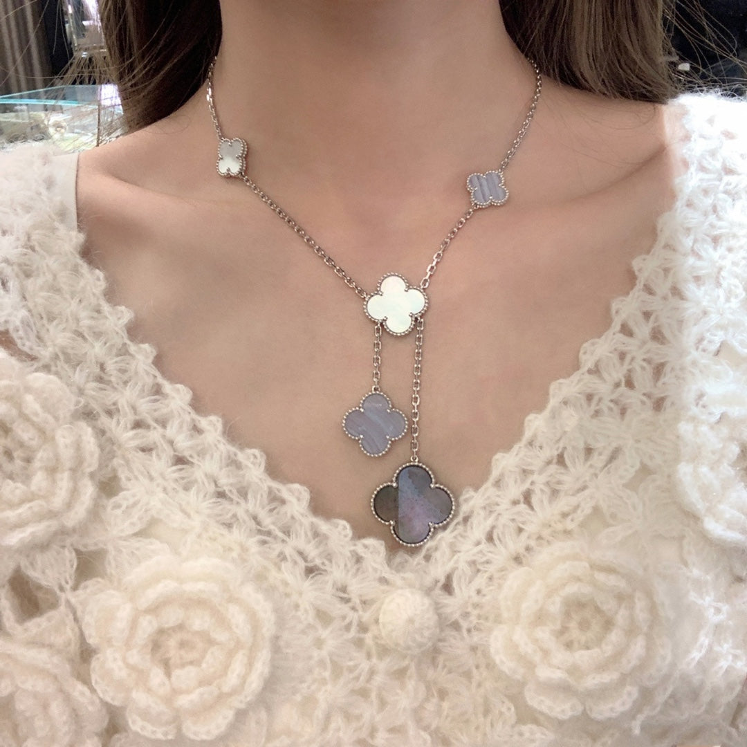 [Bijoux Regalia] COLLIER EN CALCÉDOINE ET NACRE TRÈFLE ARGENT 6 MOTIFS 