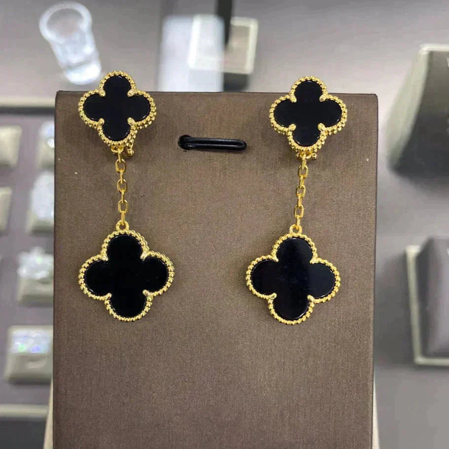 [Joyas Regalia] PENDIENTES CON 2 MOTIVOS DE TRÉBOL (VARIAS OPCIONES)