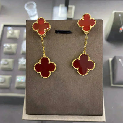 [Joyas Regalia] PENDIENTES CON 2 MOTIVOS DE TRÉBOL (VARIAS OPCIONES)