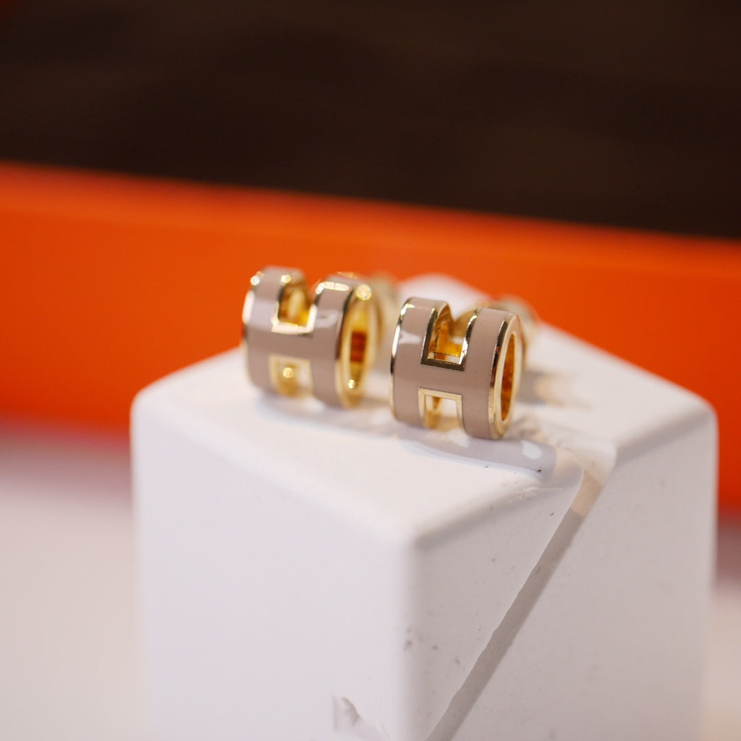 [Bijoux Regalia]Boucles d'oreilles MINI POP H en or gris