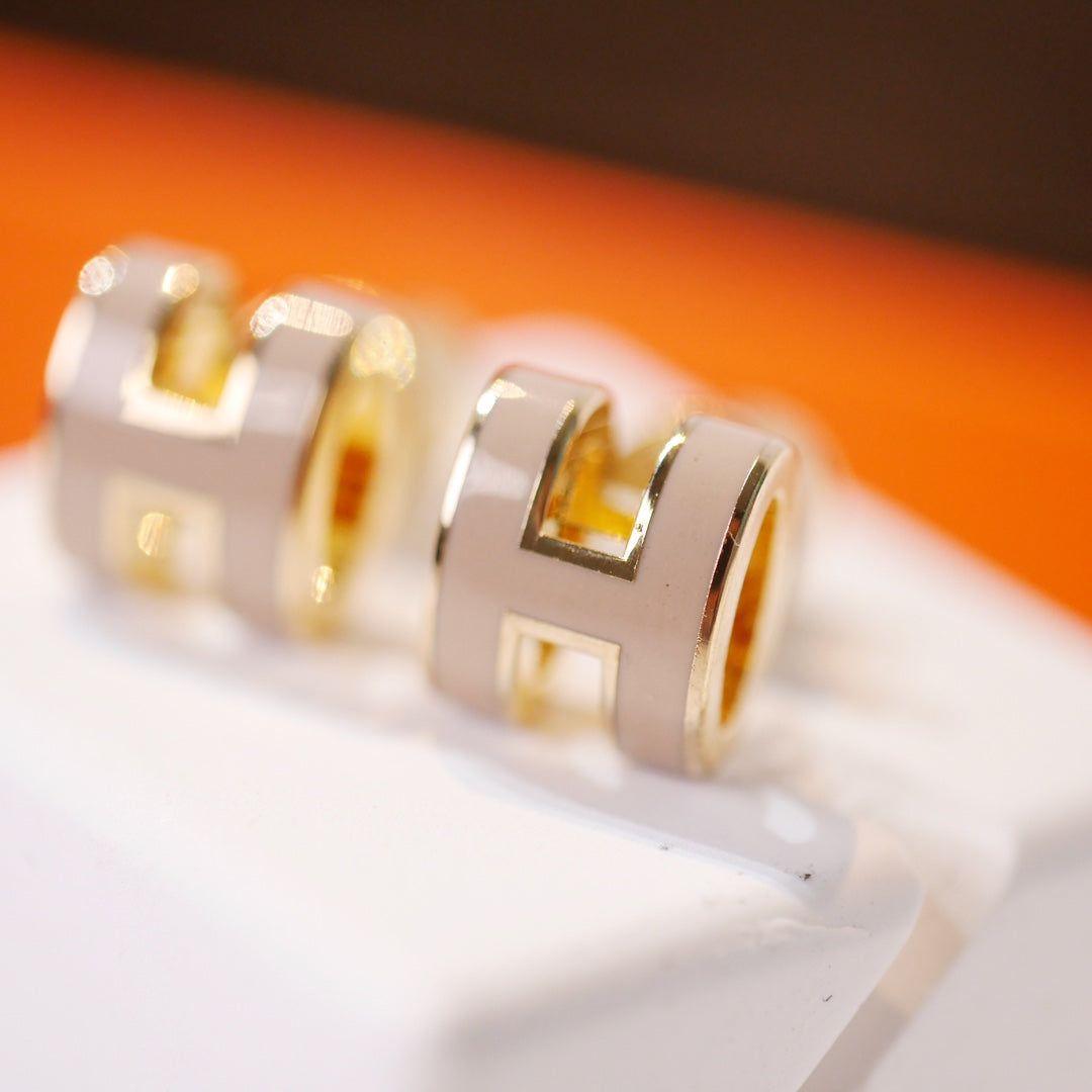 [Bijoux Regalia]Boucles d'oreilles MINI POP H en or gris