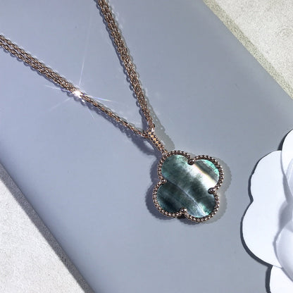 [Bijoux Regalia] COLLIER TRÈFLE EN OR 25 MM AVEC GRAND TRÈFLE