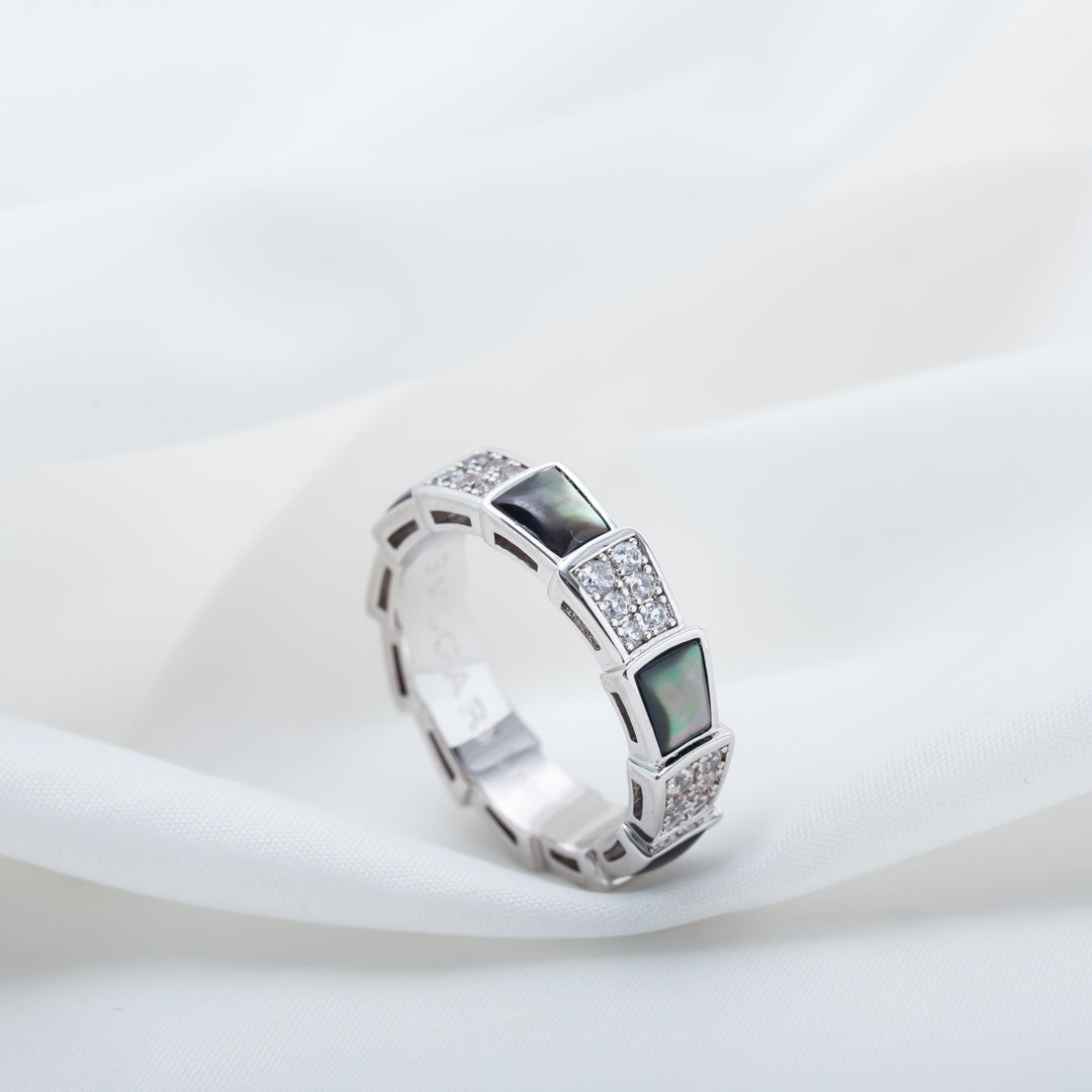 [Joyas Regalia] ANILLO SERPENTI PLATA DIAMANTE NEGRO MOP 4MM