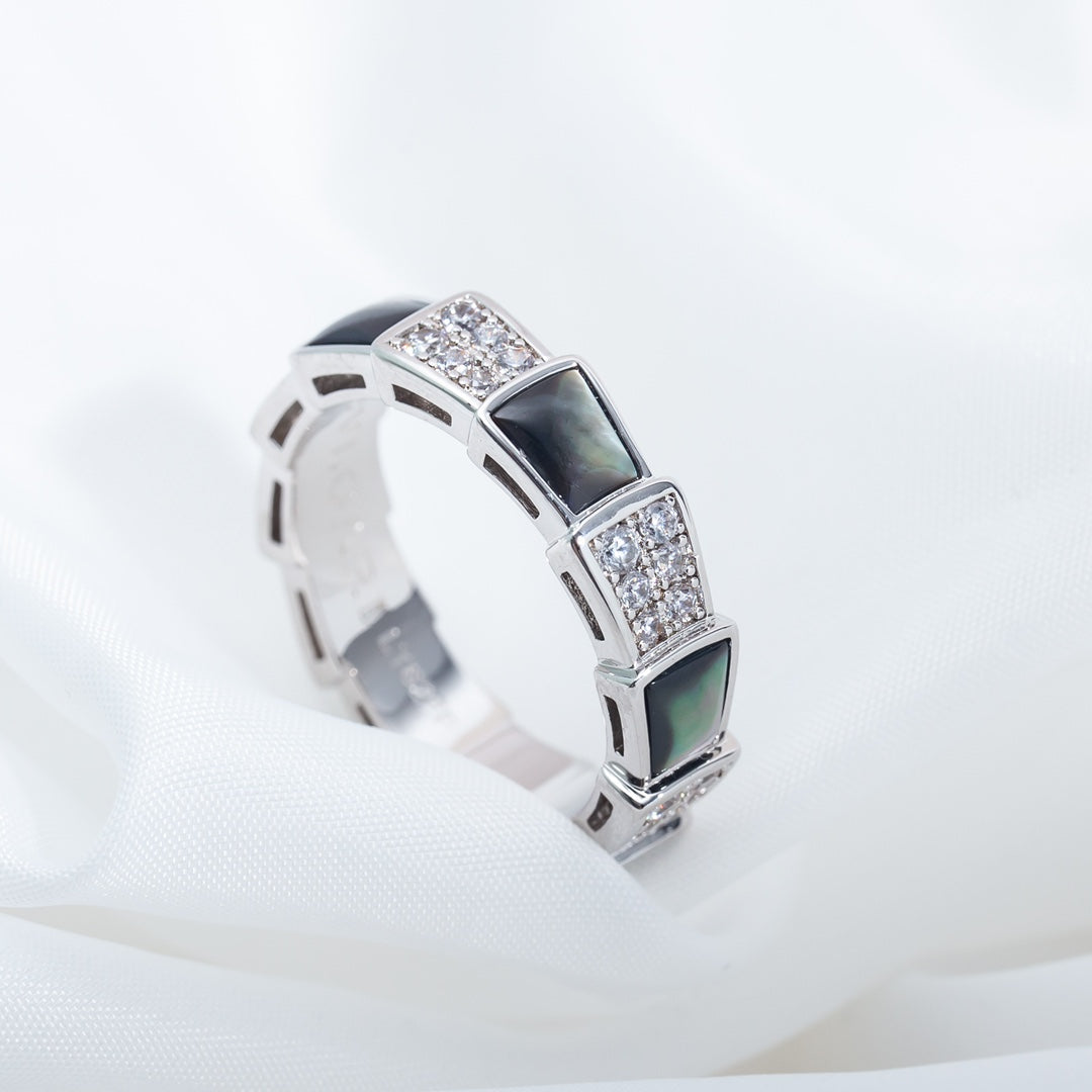 [Joyas Regalia] ANILLO SERPENTI PLATA DIAMANTE NEGRO MOP 4MM