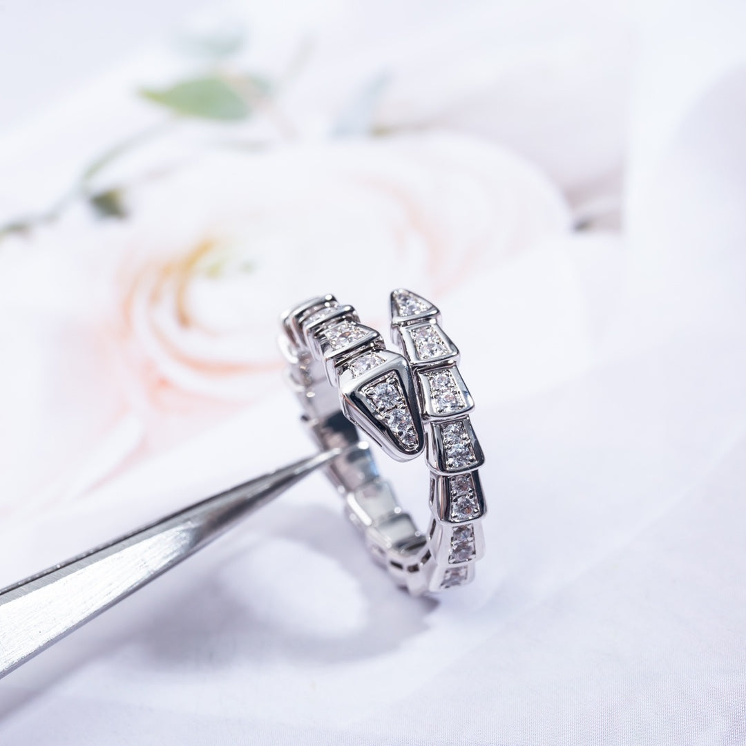 [Joyas Regalia] ANILLO SERPENTI PLATA CON DIAMANTES PAVÉ 4MM