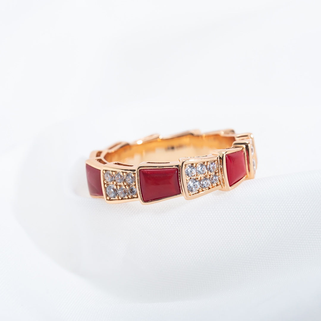 [Joyas Regalia] ANILLO SERPENTI ORO ROSA CORNALINA PAVÉ DE DIAMANTES 4 MM