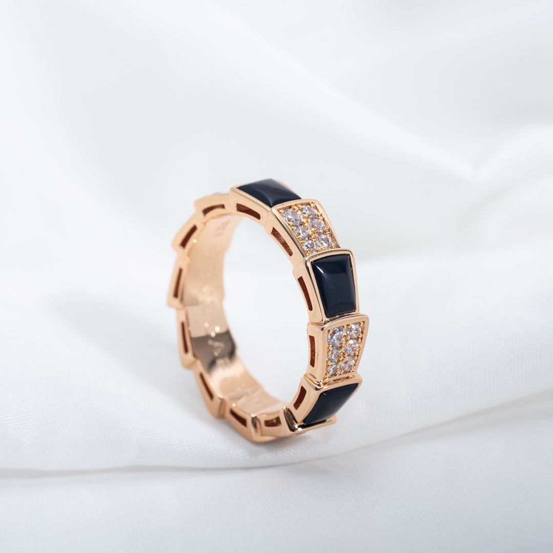 [Joyas Regalia] ANILLO SERPENTI ORO ROSA NEGRO CON DIAMANTES PAVÉ 4 MM