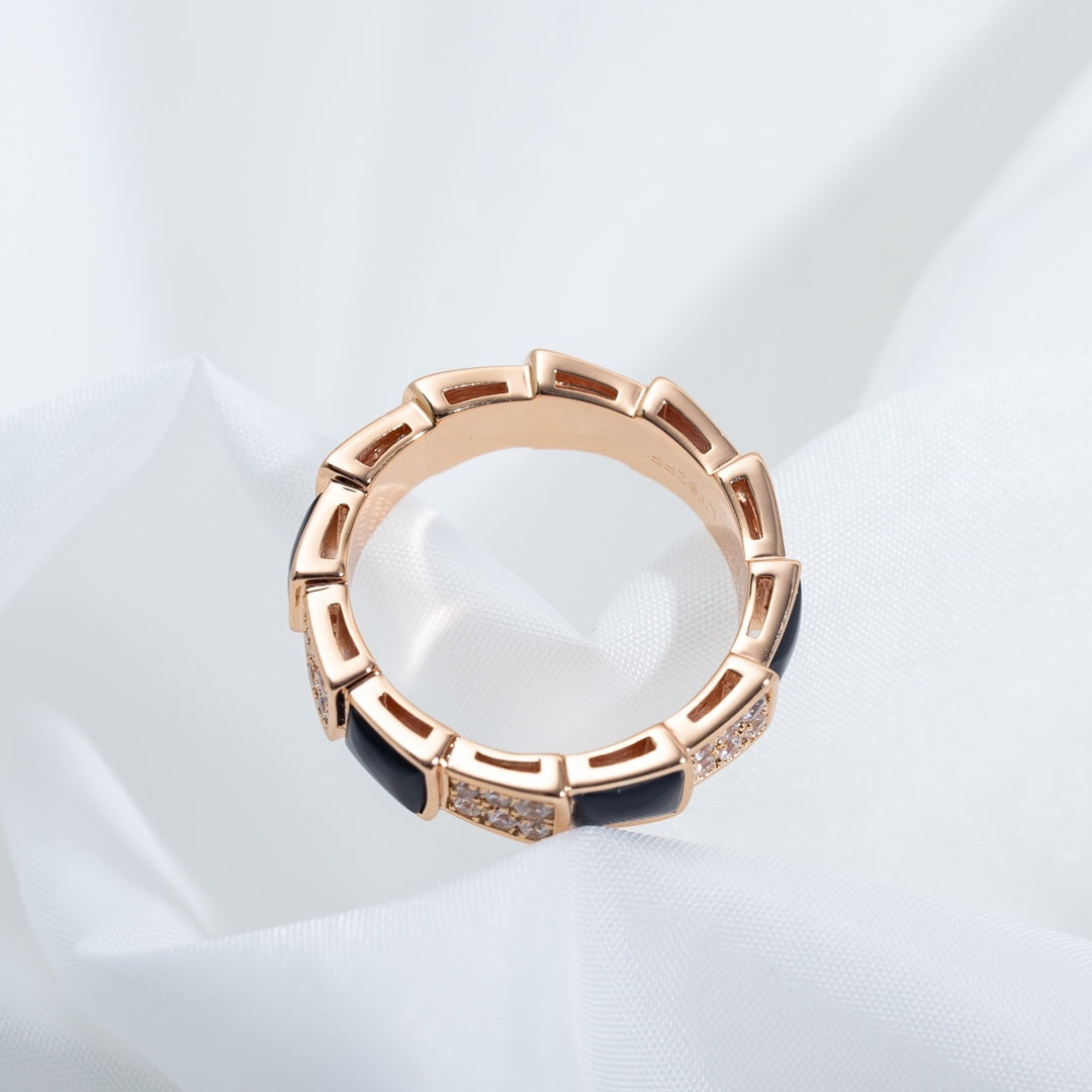 [Joyas Regalia] ANILLO SERPENTI ORO ROSA NEGRO CON DIAMANTES PAVÉ 4 MM