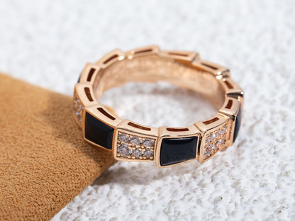 [Joyas Regalia] ANILLO SERPENTI ORO ROSA NEGRO CON DIAMANTES PAVÉ 4 MM