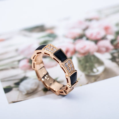 [Joyas Regalia] ANILLO SERPENTI ORO ROSA NEGRO CON DIAMANTES PAVÉ 4 MM