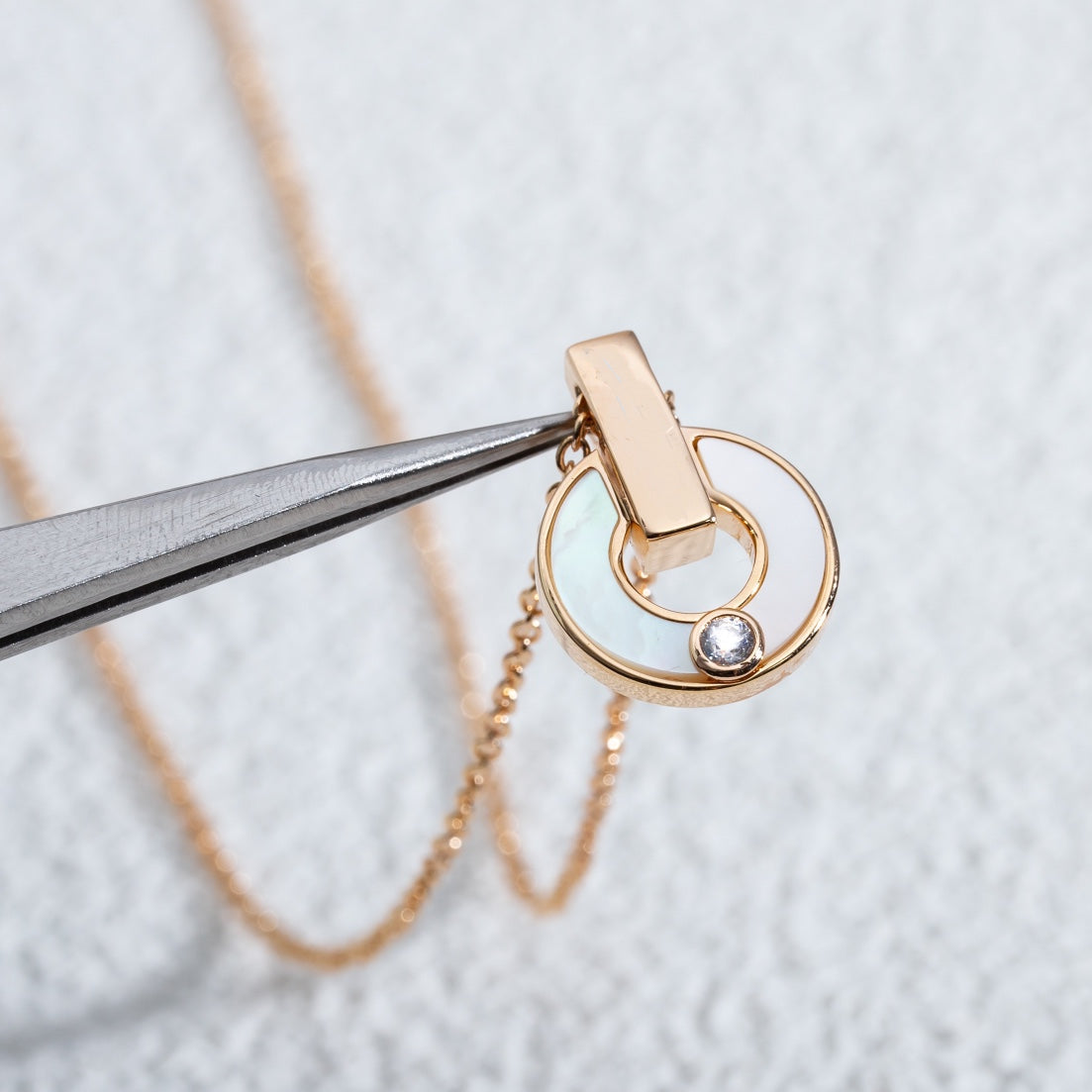 [Bijoux Regalia] COLLIER GARI NACRE OR ROSE