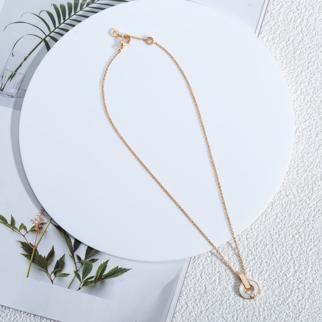 [Bijoux Regalia] COLLIER GARI NACRE OR ROSE