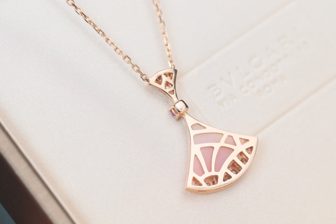 [Bijoux Regalia] COLLIER DREAM NACRE ROSE DIAMANT
